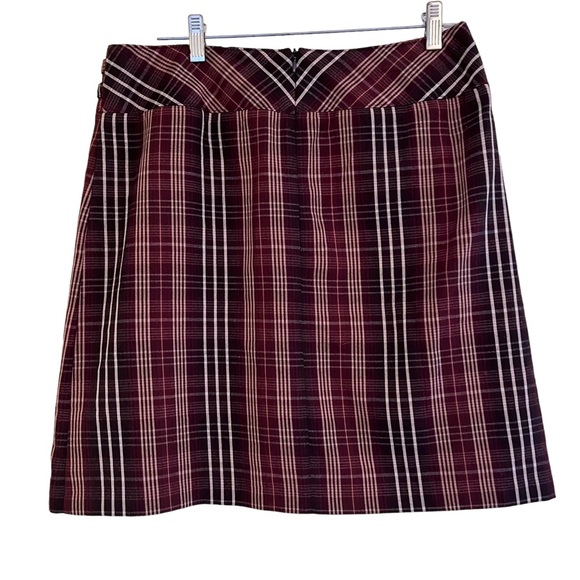 Izod Burgundy/Black/White Plaid Kilt Style Skirt 10 - Picture 5 of 9